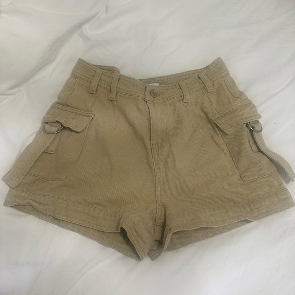 Khaki cargo shorts size 5